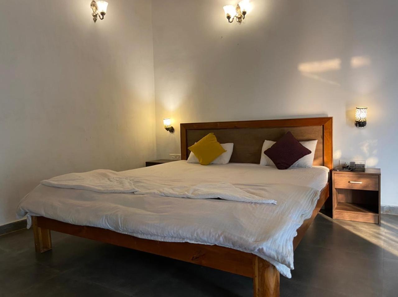 Hotel River Orchid Resort サーターラー エクステリア 写真