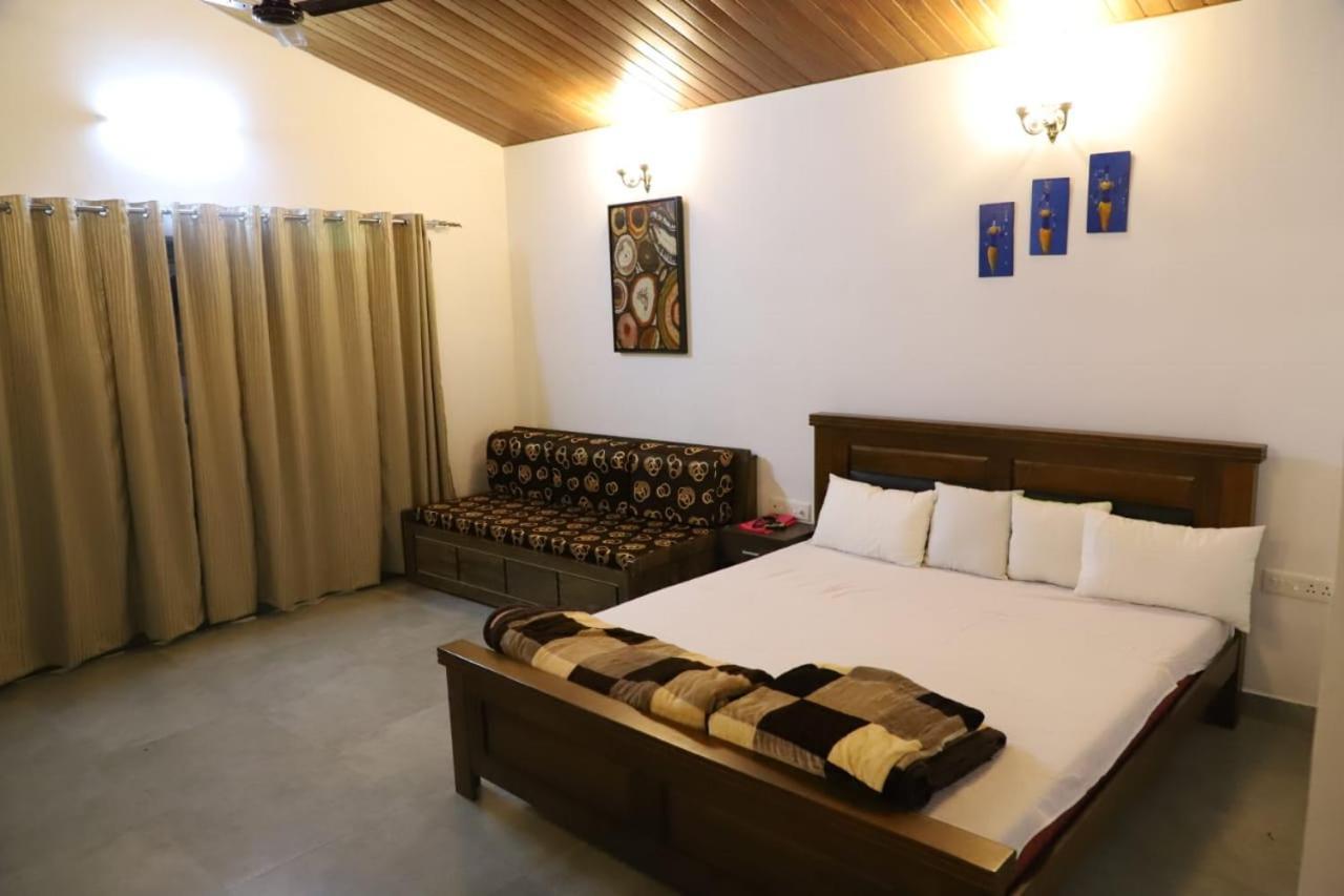 Hotel River Orchid Resort サーターラー エクステリア 写真